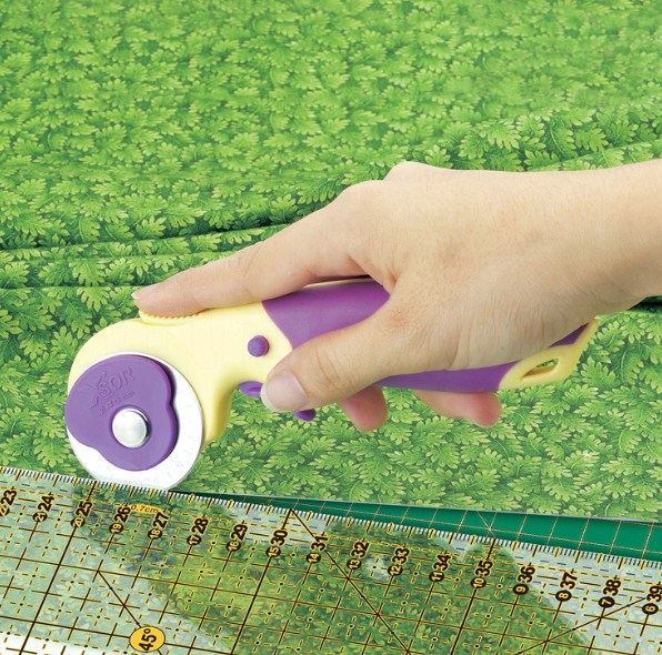 Дисковый раскройный нож Rotary Cutter Ergonomics с лезвием 45 мм DW-RC045A - фото и цены в Минске