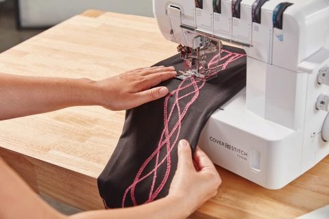 Распошивальная плоскошовная швейная машина  Распошивальная плоскошовная швейная машина