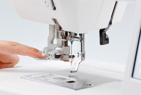 Janome Memory Craft 100e - фото и цены в Минске
