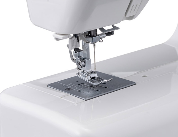 Janome EQ 25 - фото и цены в Минске Janome EQ 25 - фото и цены в Минске
